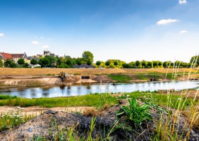 Renaturierung der Ems mit Stückenschneider