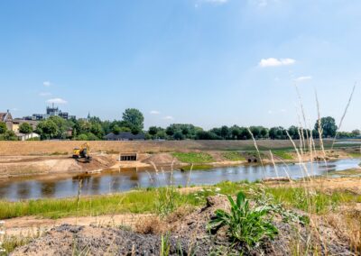 Renaturierung der Ems mit Stückenschneider