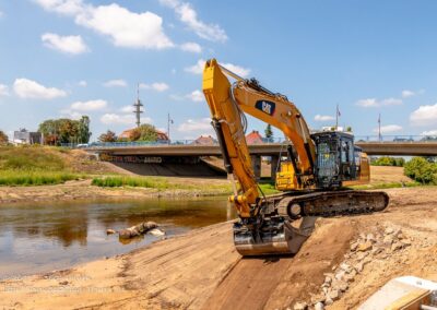 Renaturierung der Ems mit Stückenschneider