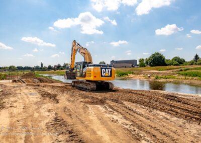 Renaturierung der Ems mit Stückenschneider
