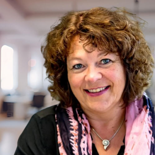 Mitarbeiterin Stückenschneider Mitarbeiterin Stückenschneider